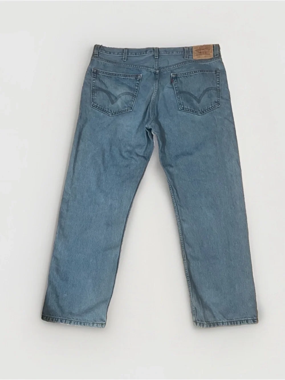 Levi’s 505 Men’s Regular Fit Straight Leg Jeans- Size 40x30- Light Wash BlueJean